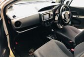 Toyota Vitz 2015