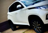 Mahindra KUV 100 2023