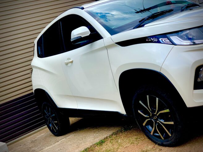 Mahindra KUV 100 2023