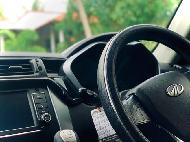 Mahindra KUV 100 2023
