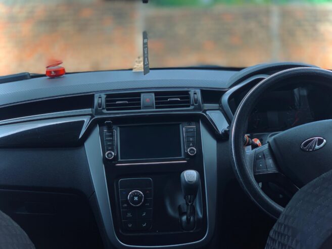 Mahindra KUV 100 2023