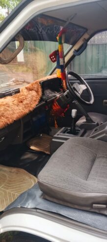Nissan Vanette 1987
