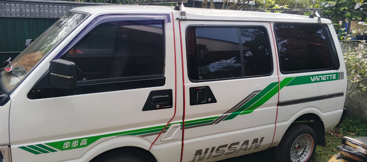 Nissan Vanette 1987