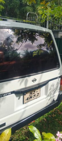 Nissan Vanette 1987