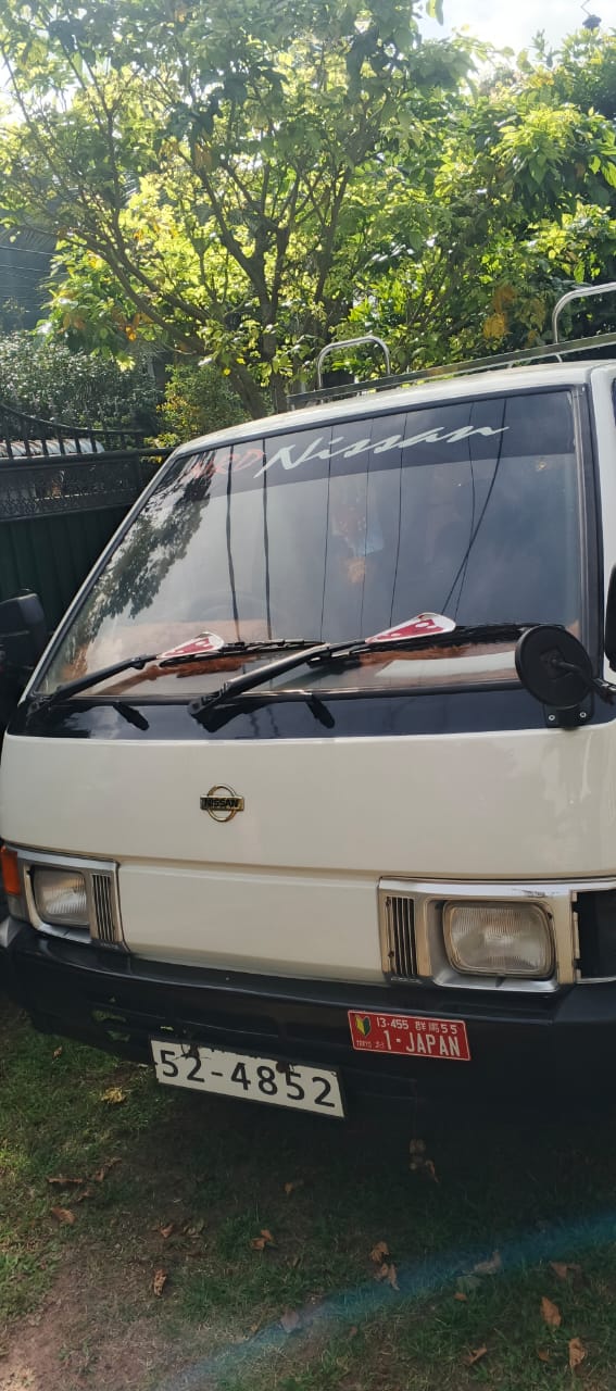 Nissan Vanette 1987