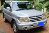 Mitsubishi Pajero 2000