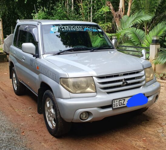 Mitsubishi Pajero 2000
