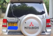 Mitsubishi Pajero 2000
