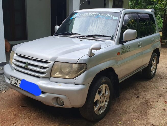 Mitsubishi Pajero 2000