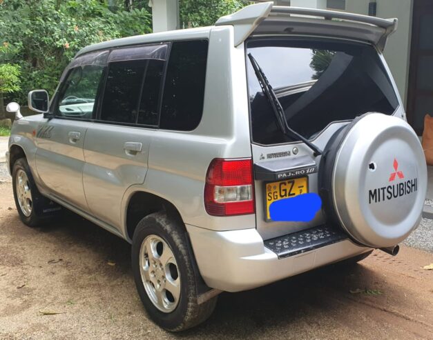Mitsubishi Pajero 2000