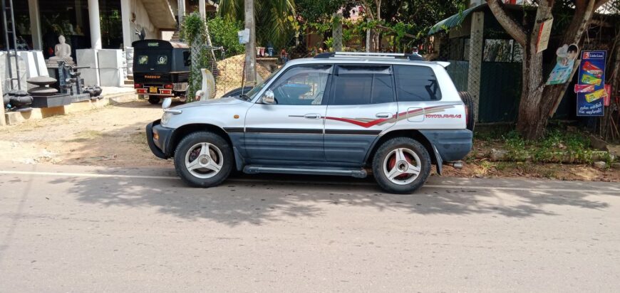 Toyota RAV4 J Grade 1997