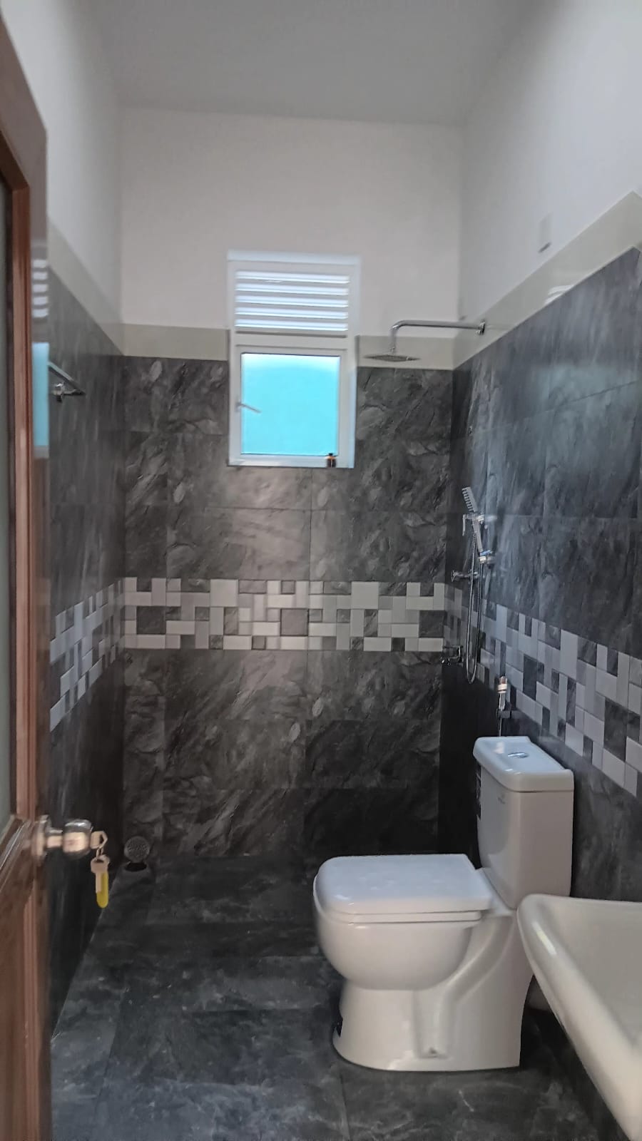 🏡 Newly Renovated Modern Home for Sale – Wewala, Horana!