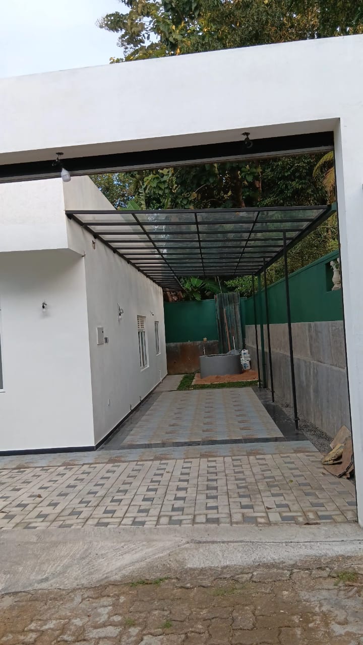 🏡 Newly Renovated Modern Home for Sale – Wewala, Horana!