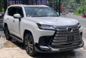 Lexus LX600 2024