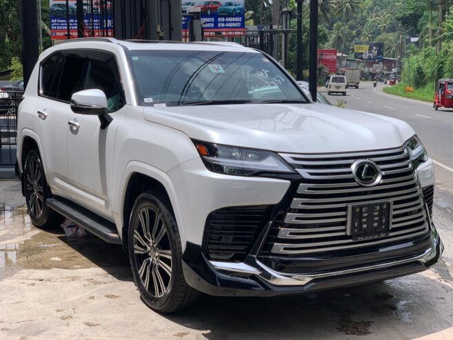 Lexus LX600 2024