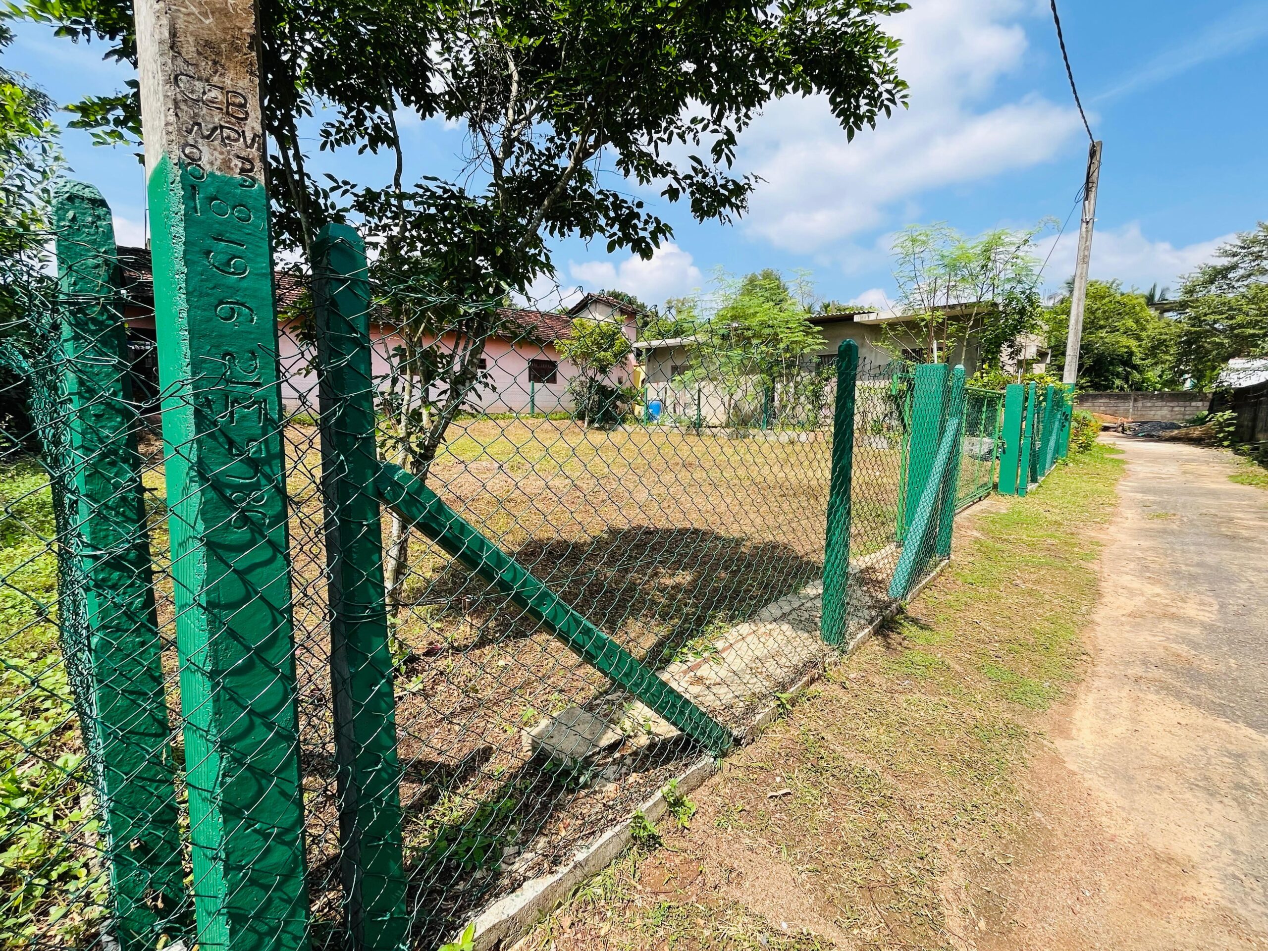 Land for Sale in Gampaha City