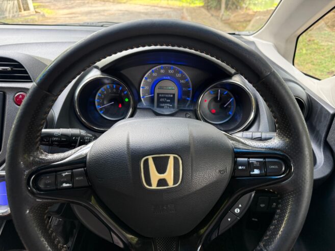 Honda Fit Shuttle 2013
