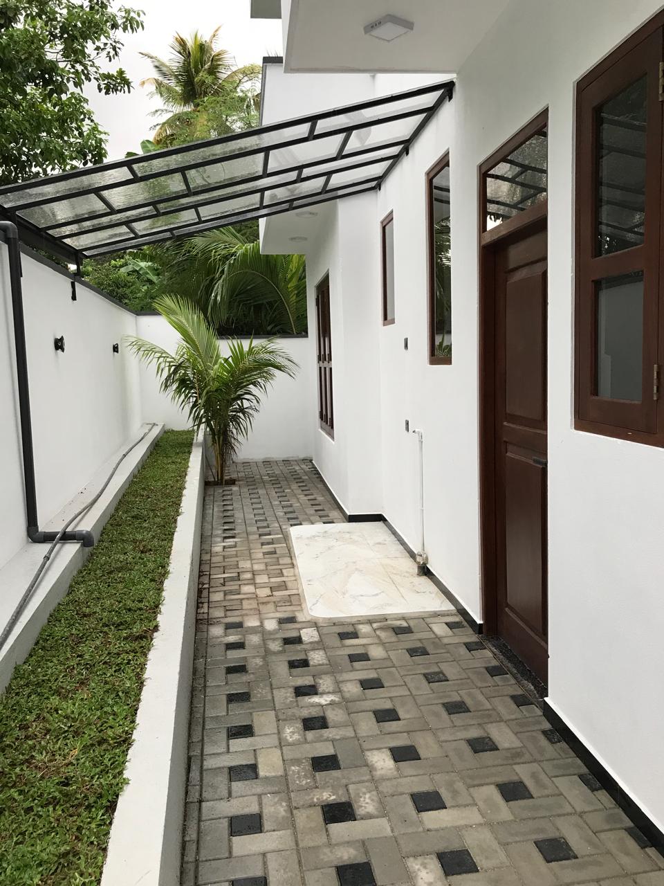 Brand New Three Storied House for Sale Siyabalape