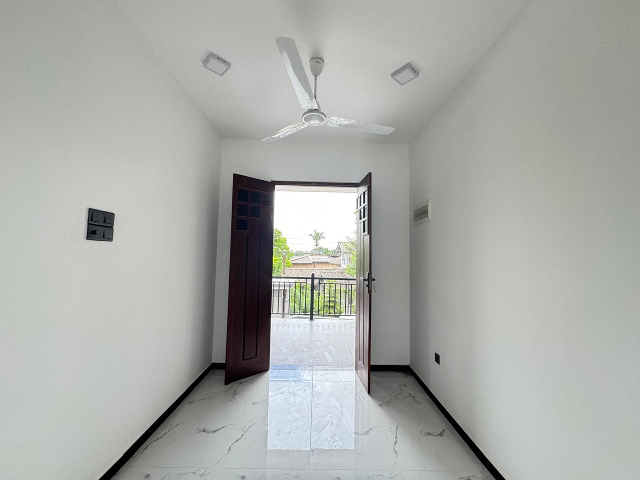 Brand New Three Storied House for Sale Siyabalape