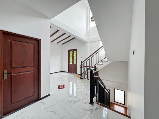 Brand New Three Storied House for Sale Siyabalape
