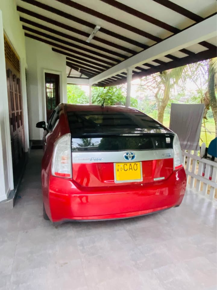 Toyota Prius PHV 2014