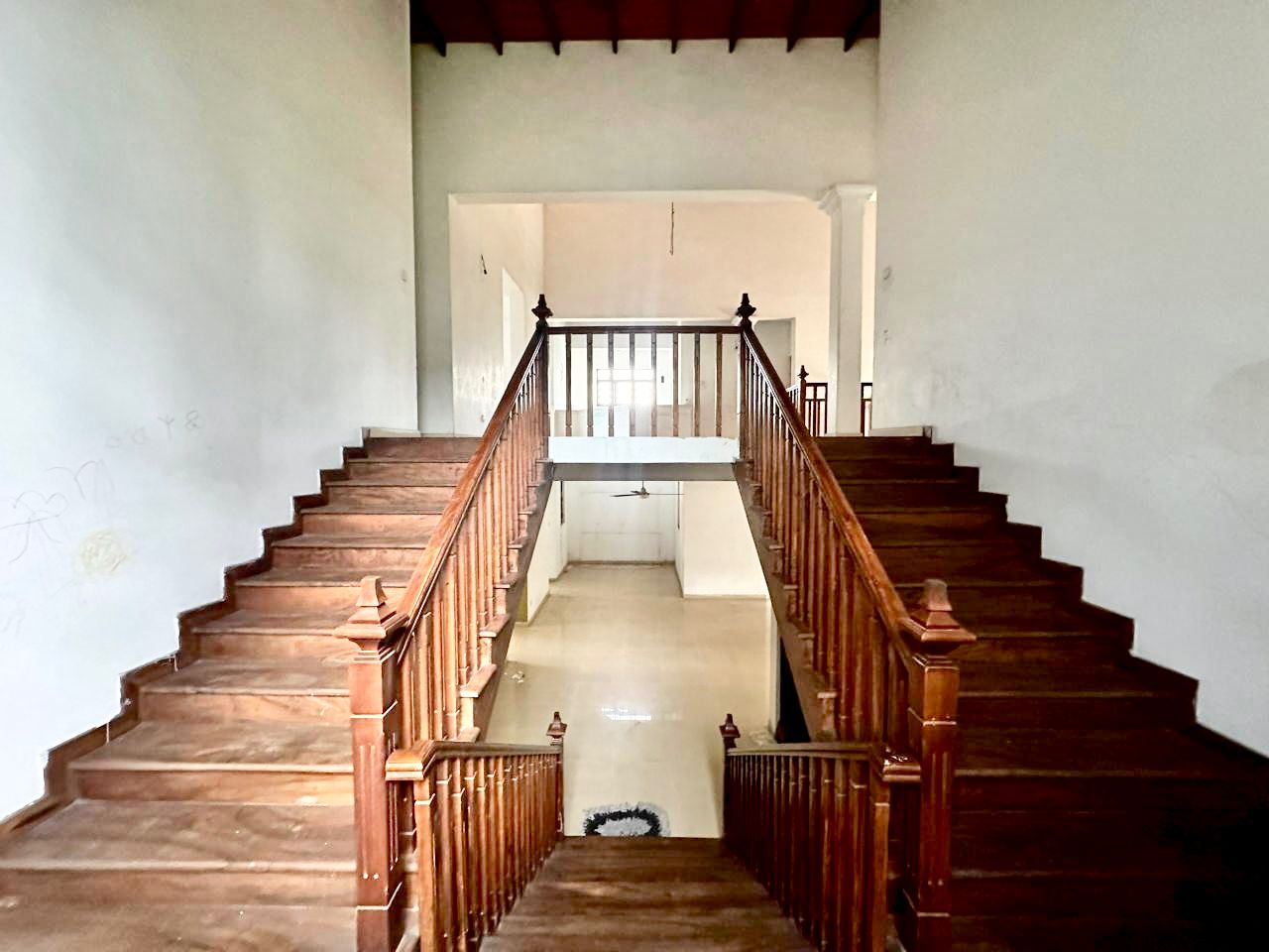 Spacious 2-Storey House for Sale in Kadawatha, Sri Lanka