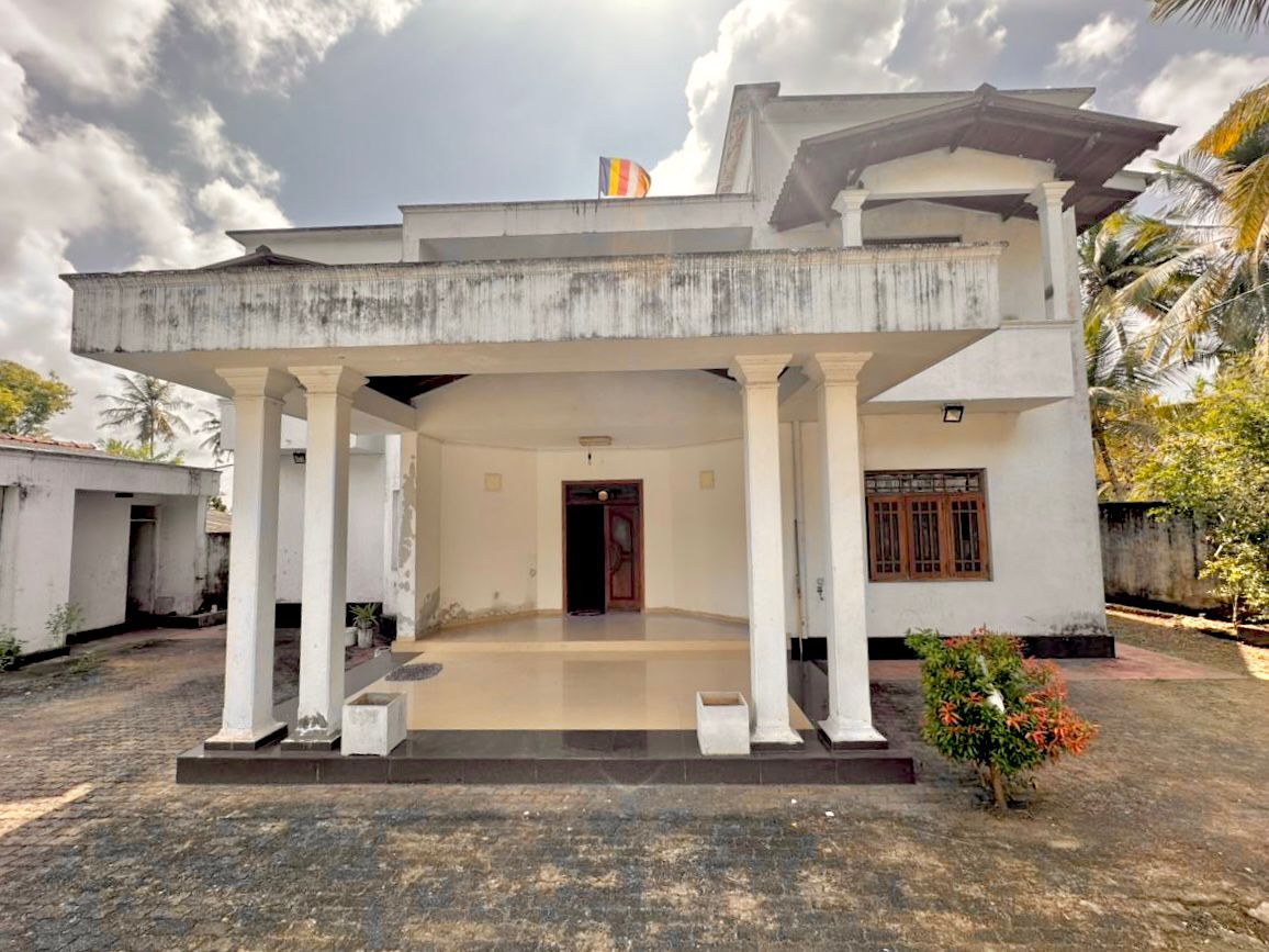 Spacious 2-Storey House for Sale in Kadawatha, Sri Lanka