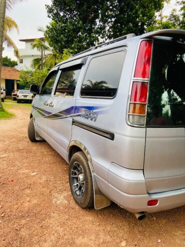 Toyota Noah KR42 1998