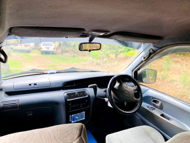 Toyota Noah KR42 1998