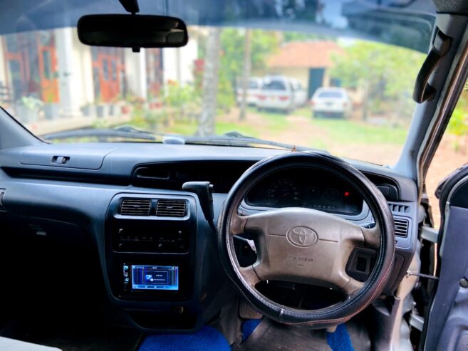 Toyota Noah KR42 1998