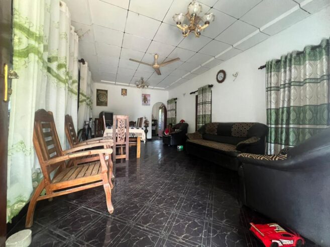 House and Land for Sale – Gonapinuwala Town (50m to City Center)