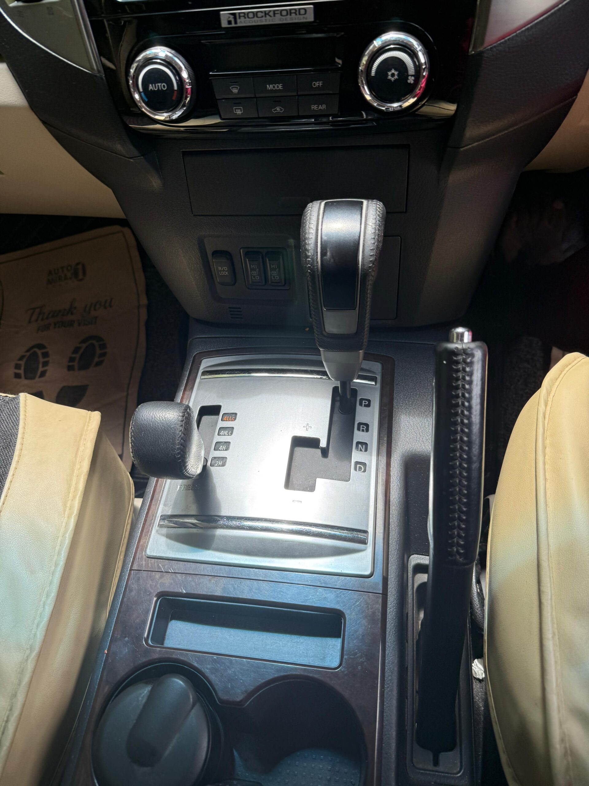 Mitsubishi Montero 2017