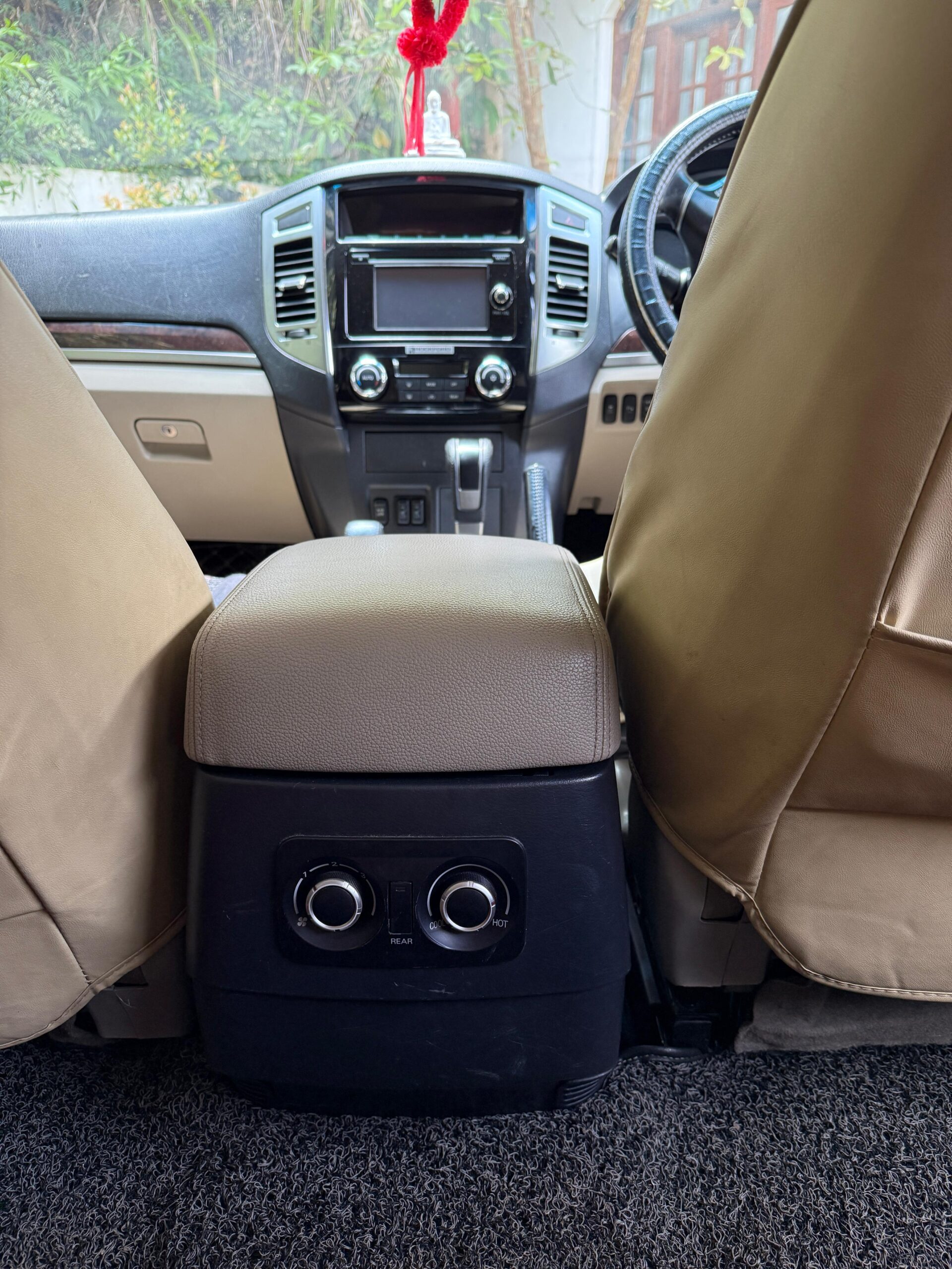 Mitsubishi Montero 2017