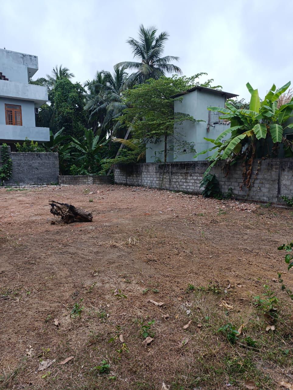 Land for Sale in Wattala, Near Wanwasala Station