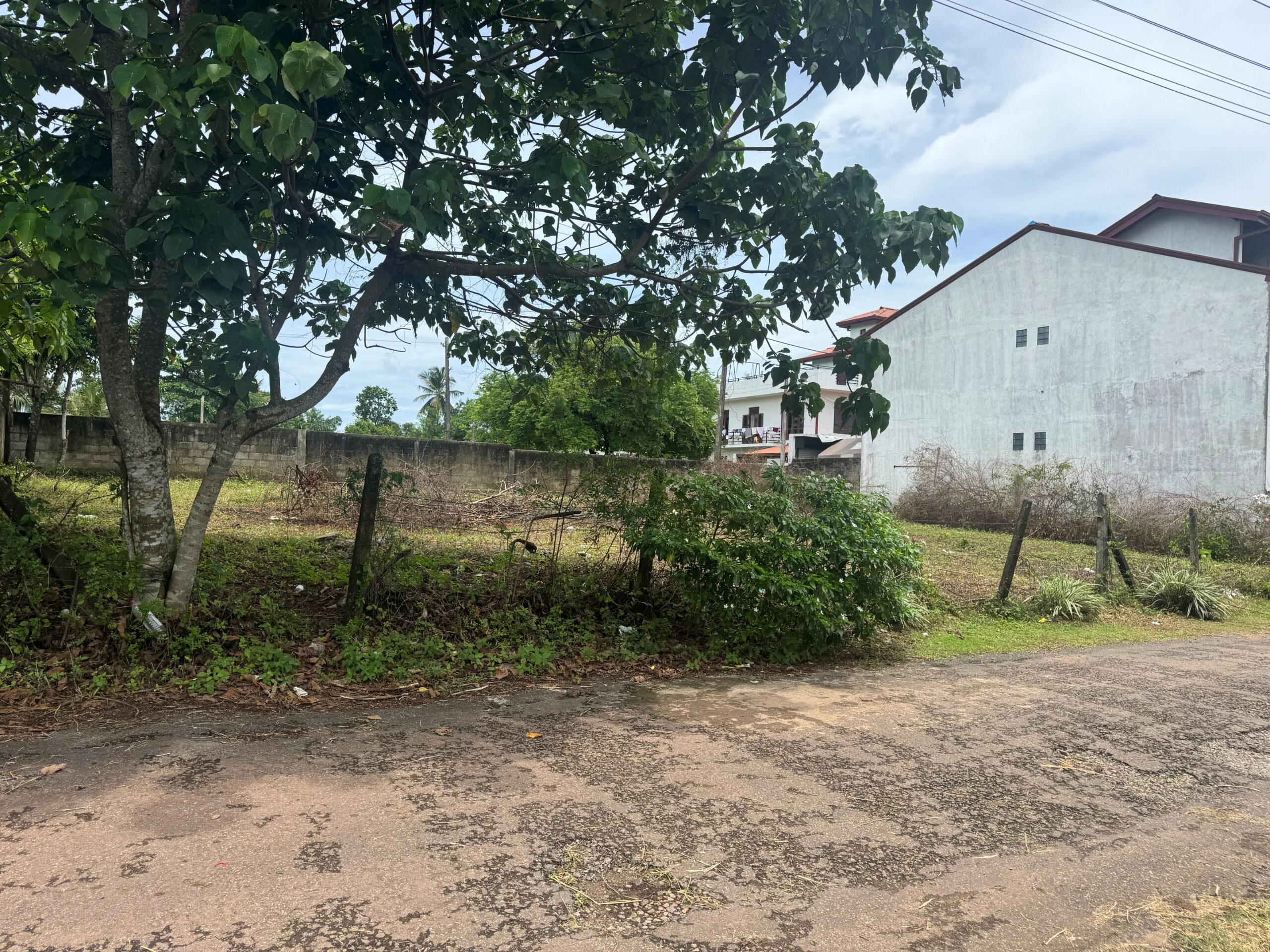 Land for sale in Welivita Kaduwela