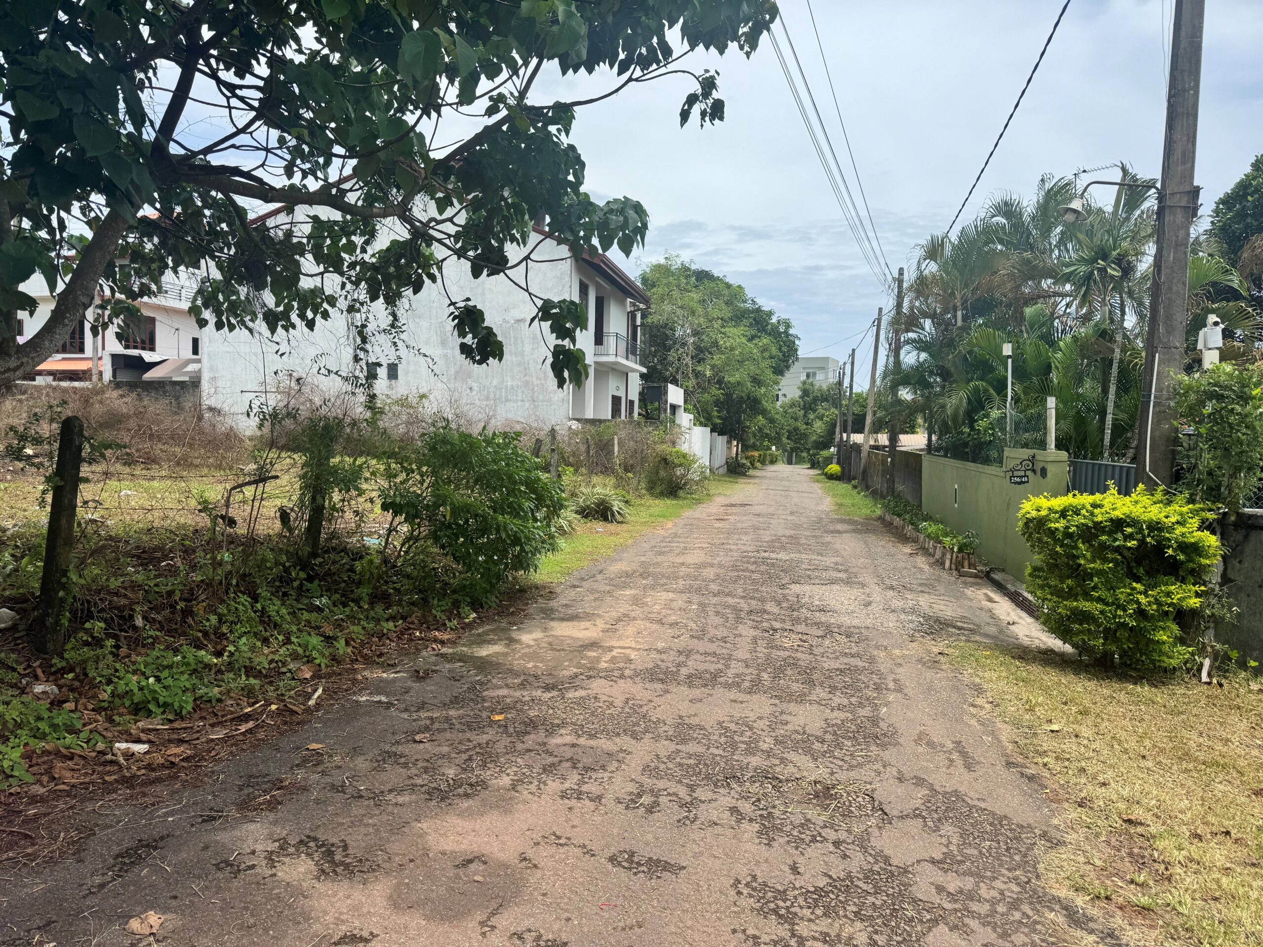 Land for sale in Welivita Kaduwela