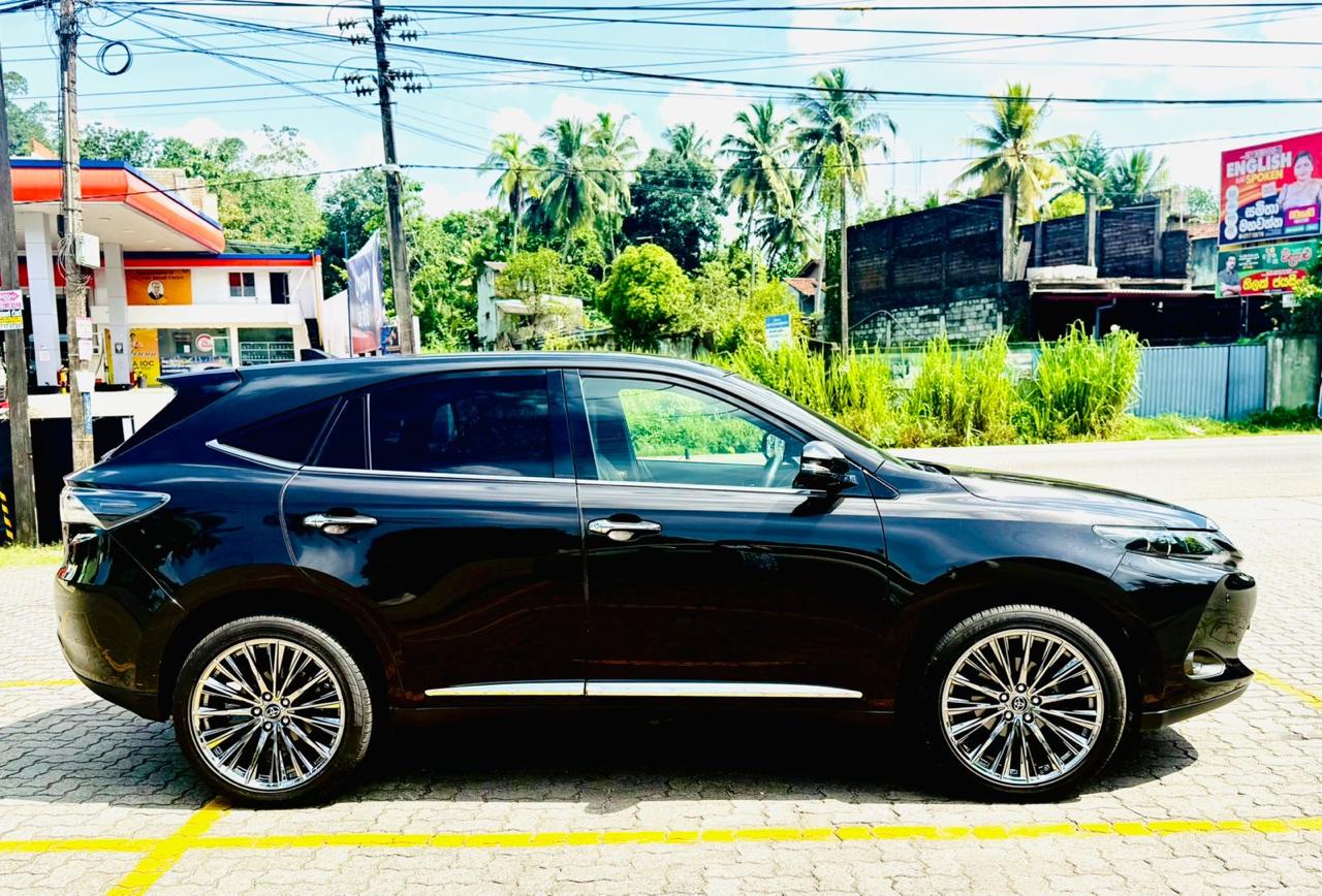 Toyota Harrier Elegance 2015