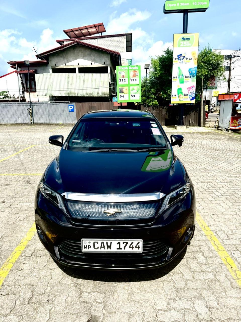 Toyota Harrier Elegance 2015