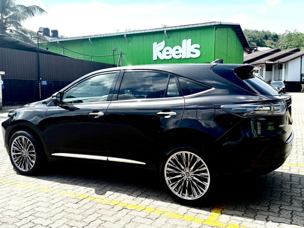 Toyota Harrier Elegance 2015