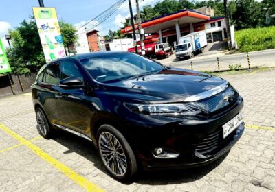 Toyota Harrier Elegance 2015