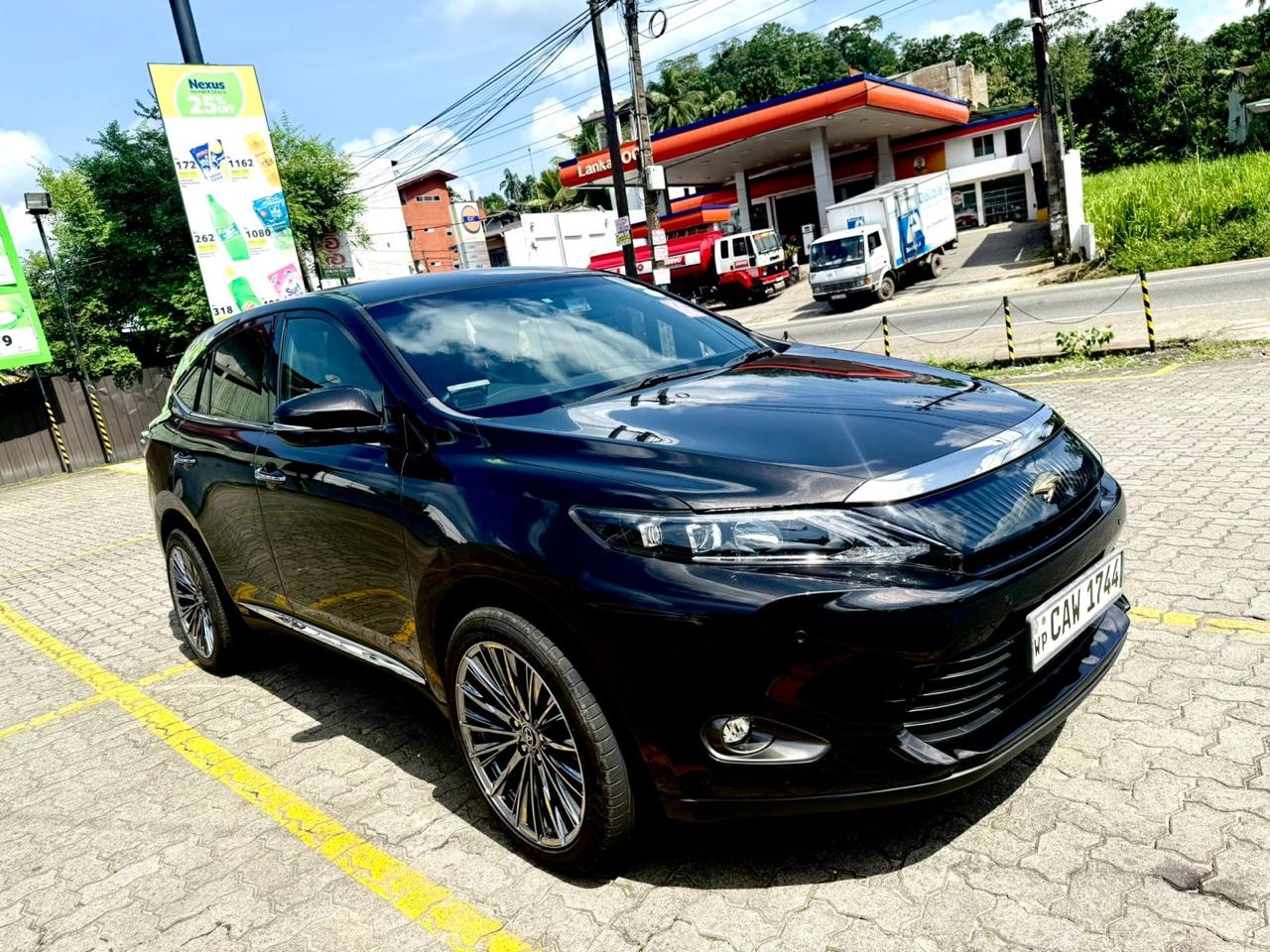 Toyota Harrier Elegance 2015
