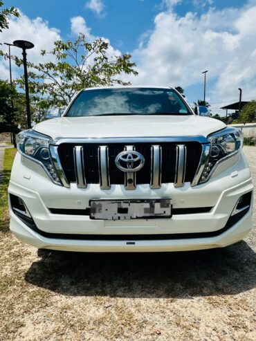 Toyota Land Cruiser Prado TRJ-150 2017