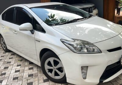 Toyota Prius 2012