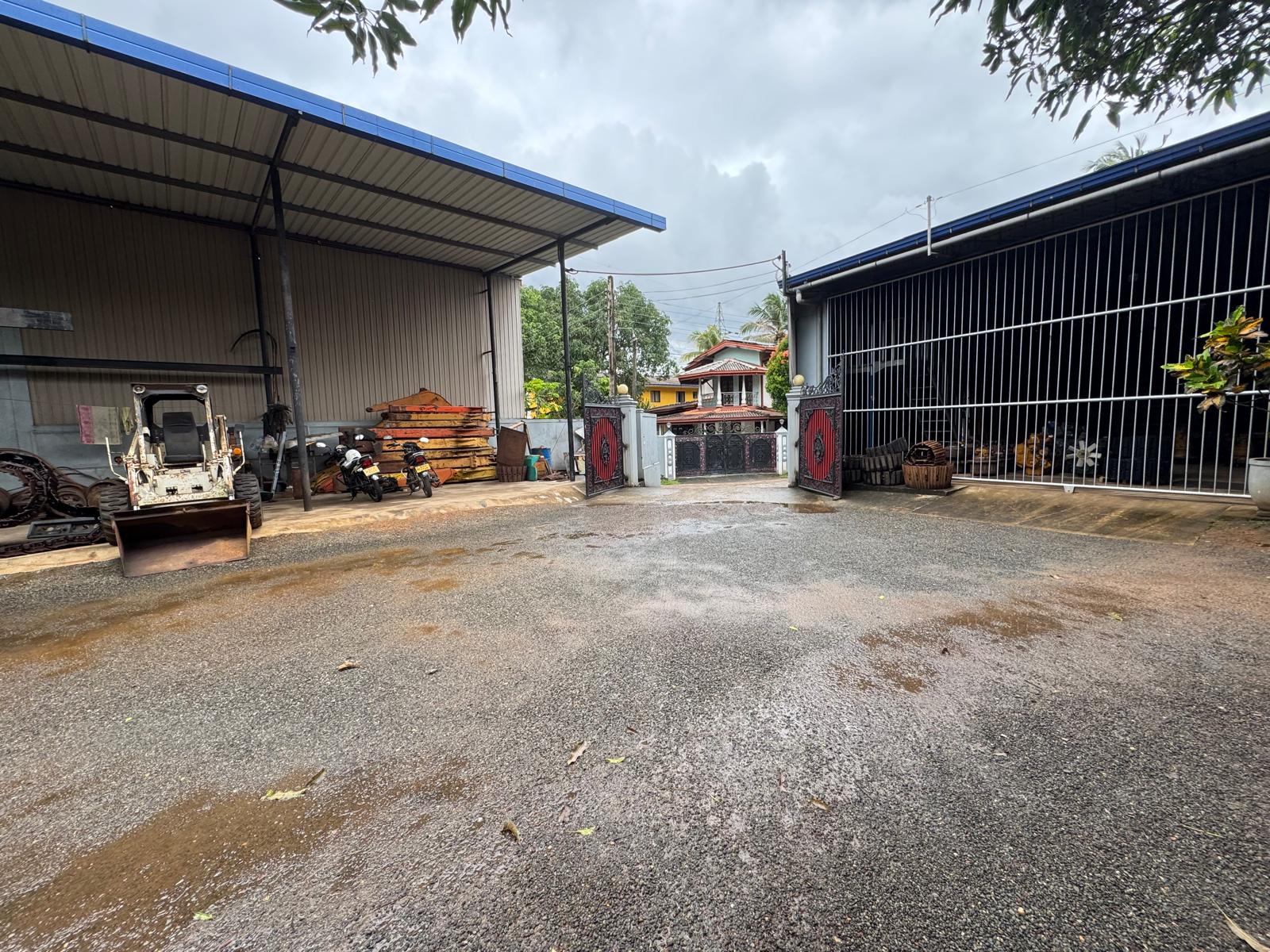 A 42.5-perch land located adjacent to a paddy field in Meepē