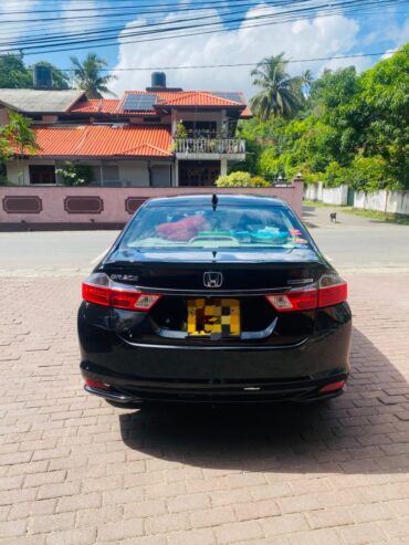 Honda Grace EX Safety Package 2014