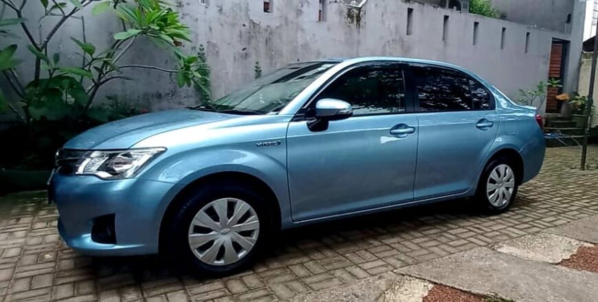 Toyota Axio Hybrid X Grade 2014