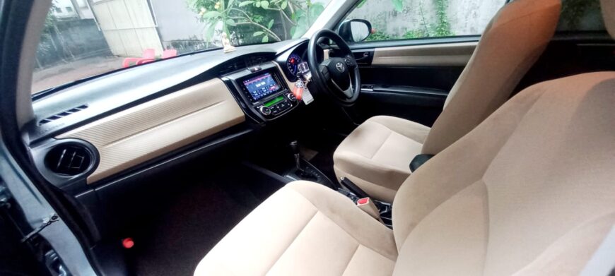 Toyota Axio Hybrid X Grade 2014