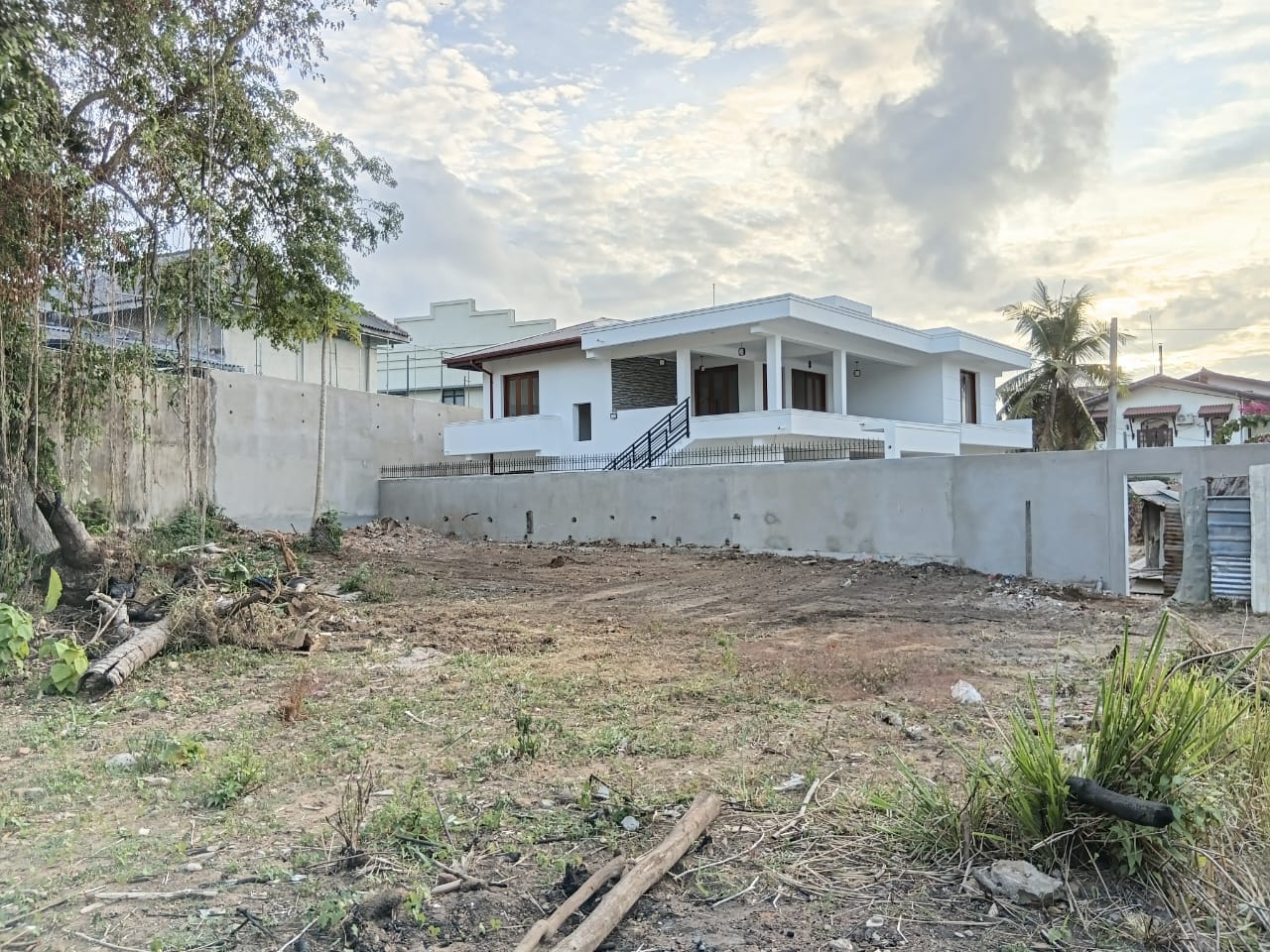 Kandana Station Road Land for Sale