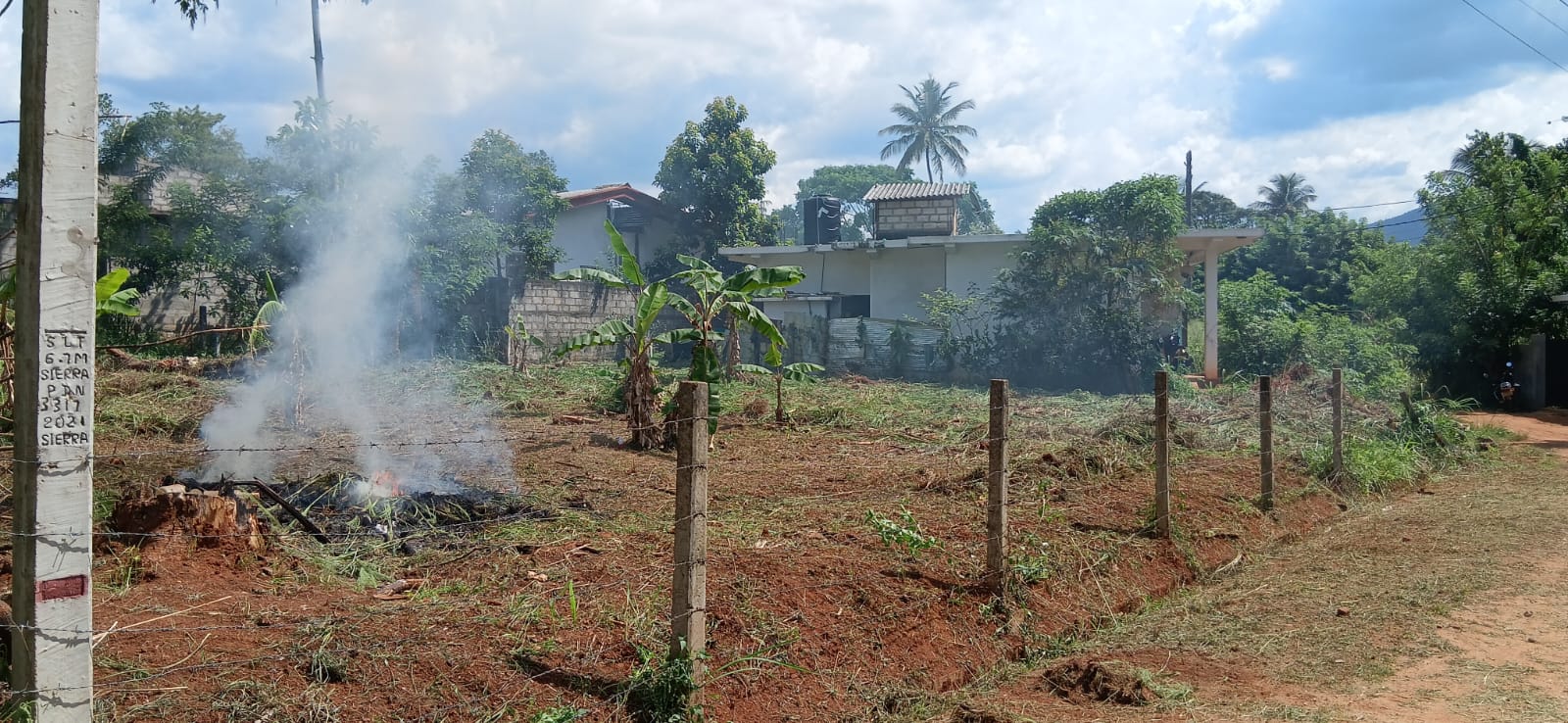 සුපිරි තැනිතලා ඉඩමක් , A9 පාර අසලින් පලාපත්වල මණ්දාකිනි