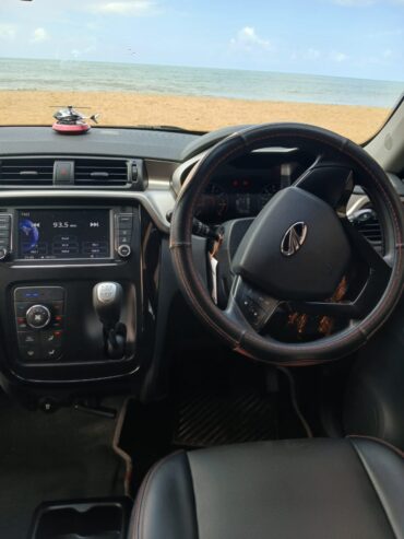 Mahindra KUV 100 2021